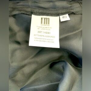 Isolamarras black silk slip